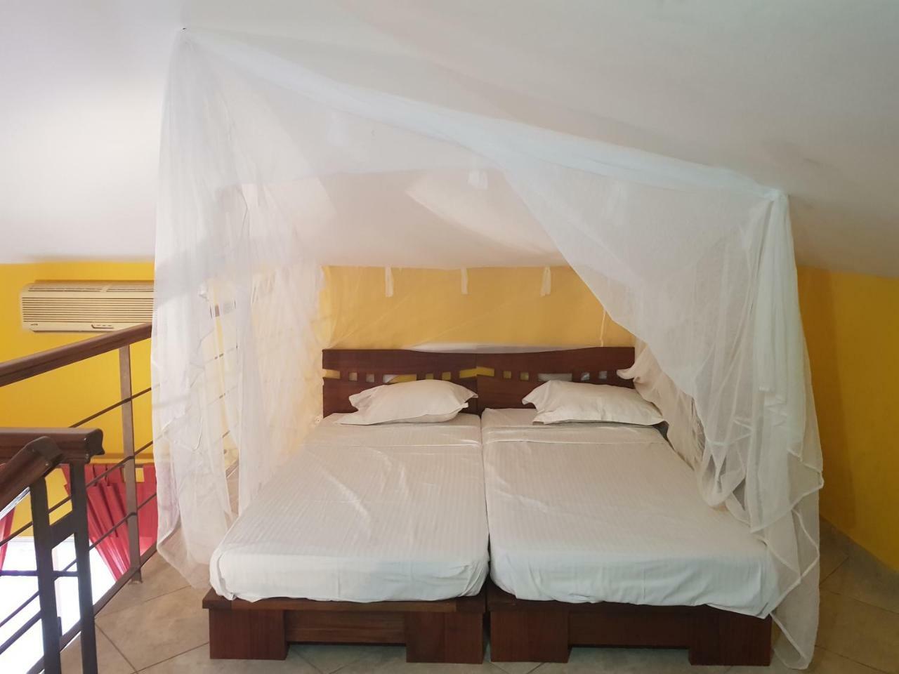 Safari Village Saly Bagian luar foto